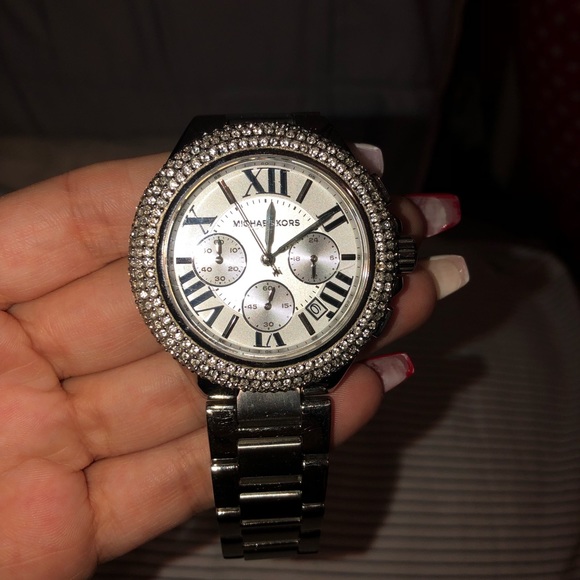Michael Kors Accessories - Ladies Michael Kors watch